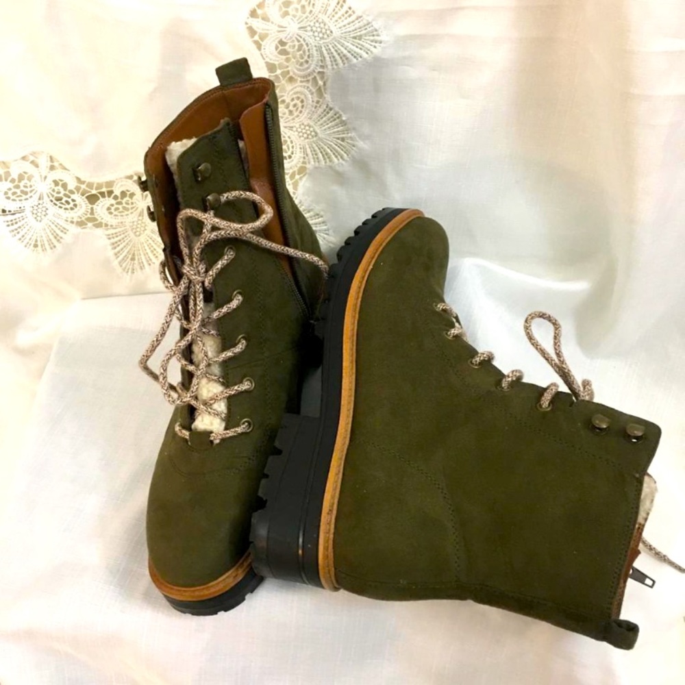 Winter boots ❄️ Indigo rd.